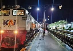 Jam Berapa Kereta Api Berangkat Malam